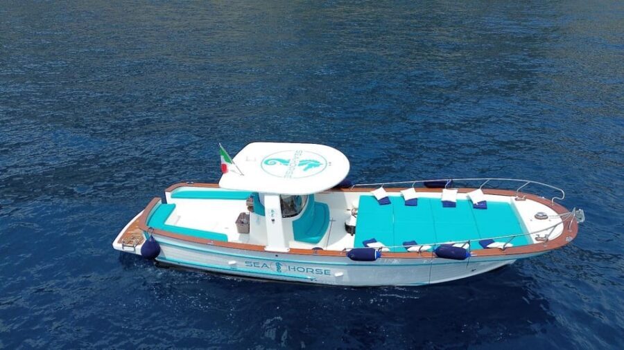 Amalfi: Amalfi Coast and Positano Sunset Cruise with Drinks - Comfort and logistics: what to plan so you enjoy it