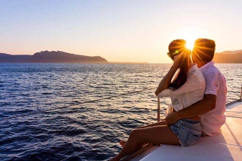 Amalfi: Amalfi Coast and Positano Sunset Cruise with Drinks - The route: from Amalfi photo stops to Positano at dusk