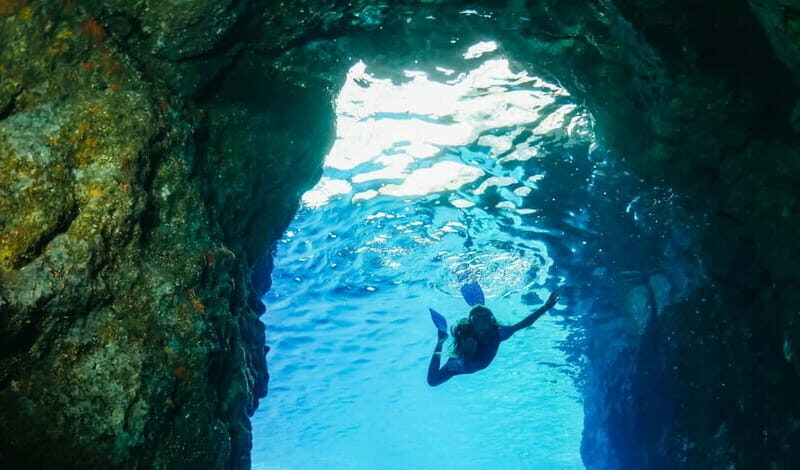 Amalfi Coast: Boat and Snorkeling Tour with Fruit & Drinks - Conca dei Marini: the best mix of water time and an aperitivo mood