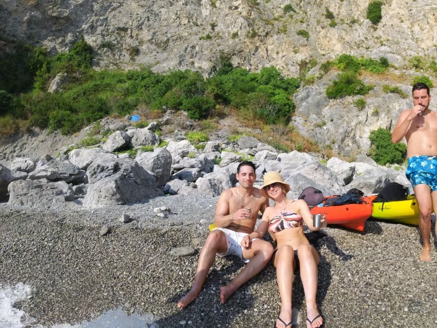 Amalfi: Kayak/Snorkel Tour to Pandora Cave with Lemon Spritz - Paddling Past Maiori Landmarks: Norman Tower and the Sulfur Cave