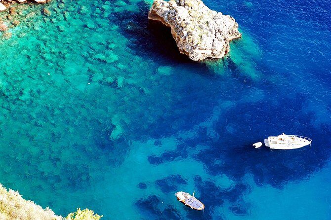 Amalfi to Capri Private Boat Tour - Lunch on Capri (Not Included) and That White Wine with Peaches Idea