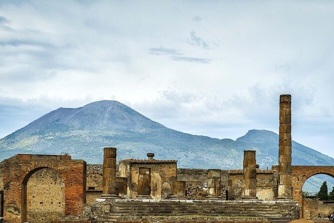 Ancient Pompeii Private Tour: Skip the Line & Kid-Friendly Option - Who should book this Pompeii private tour?