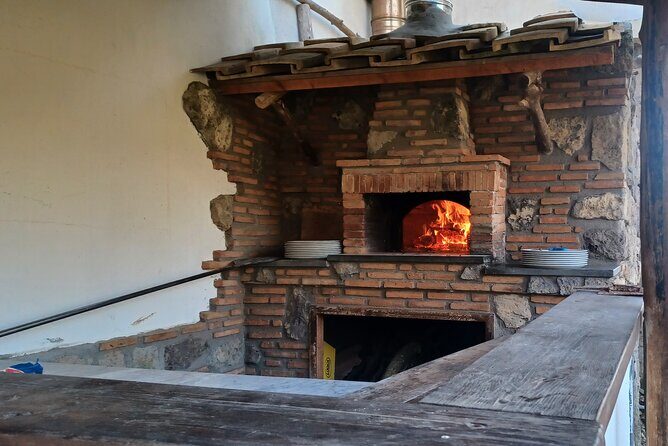 Authentic Farm Tour with Pizza, Cheese, Wine & Limoncello Tasting - Pizza School: You Make Your Own Pie