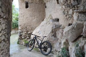 Backroads & Limoncello Experience: Sorrento E-Bike Tour - Stop 1: Sorrento Coast to Massa Lubrense for Capri Views and Lemon Orchards