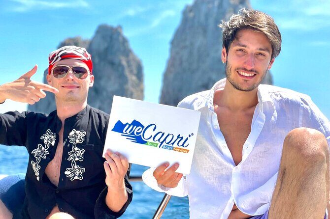 Boat Tour in Capri Italy - What to pack for Capri sea time (and sea sickness contingency)