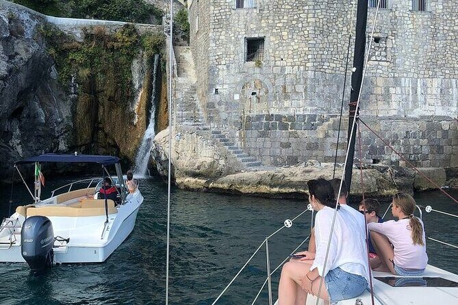 Boat tour of the Amalfi Coast with Aperitif - Sailing Back to Salerno: When Wind Turns the Ride into a Show