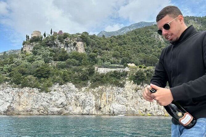 Boat tour of the Amalfi Coast with Aperitif - Food, Drinks, and Limoncello: What the Aperitif Covers