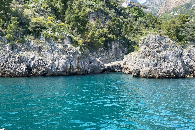 Boat tour of the Amalfi Coast with Aperitif - The Crew Makes the Difference: Rosa, Francesco, Martina, and Friends