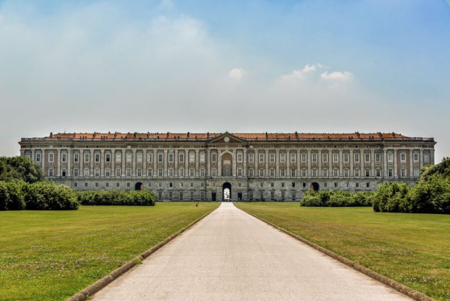 Campania: Royal Palace of Caserta Guided Private Tour - Royal apartments with Rococo and Neoclassic flavor