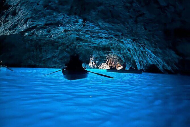 Capri Blue Grotto Small-Group Boat Day Tour From Sorrento - Your 3 Hours in Capri: Piazzetta, Via Camerelle, Gardens