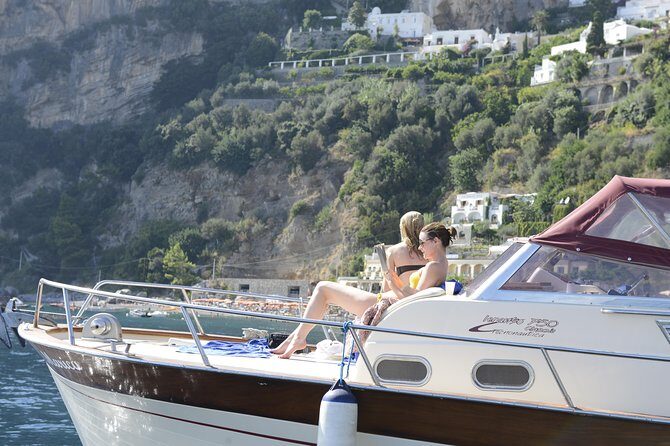 Capri Boat tour from Positano with Light Lunch, Drinks & Swim - The Boat Route Along the Sorrento Coast: Views First, Then the Stops