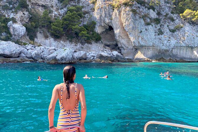 Capri Boat Tour with Optional Blue Grotto Visit from Sorrento - The 4 hours on Capri: using land time without wasting it