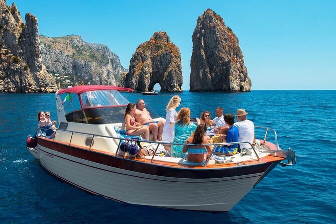 Capri Guided Boat Experience with Island Exploration and Transfer - Marina Grande: The Most Straightforward Capri Arrival