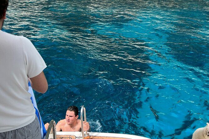 Capri in a Day All Inclusive Premium Boat Tour + City Visit - Four hours on Capri: how to spend it without rushing