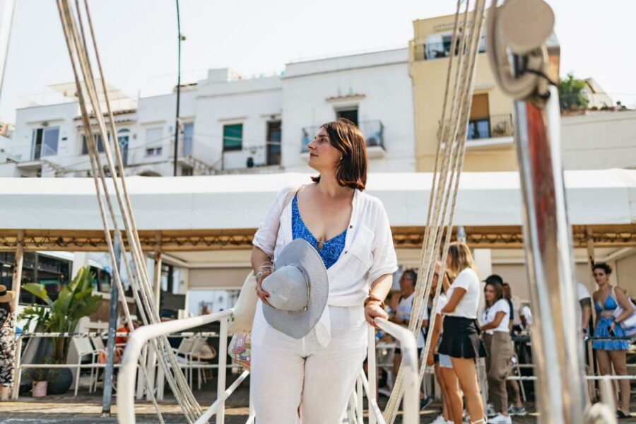 Capri: Island Boat Trip with Grottos - Picking seats: how to get the best views without guessing