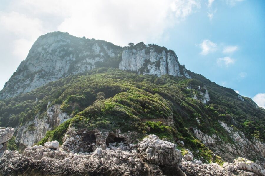 Capri: Island Sightseeing Tour with Blue Grotto Stop - Who should book this Capri cruise, and who should rethink it
