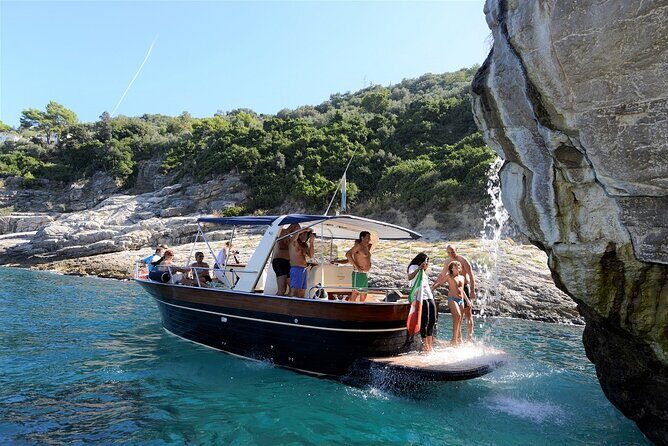 Capri Island Small Group Boat Tour from Naples with Light Lunch - Lunch, Drinks, and the Limoncello Finish