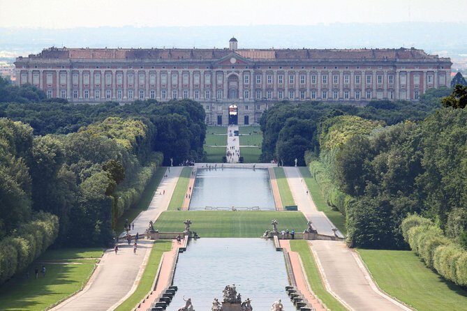 Caserta Royal Palace & Gardens Small Group Tour with Shuttle - Garden time you can actually use for photos