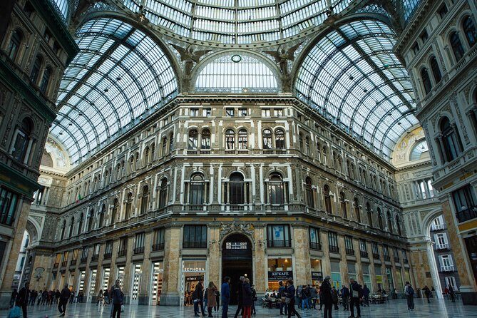 City Sightseeing Naples Hop-On Hop-Off Bus Tour - Timing Tips for Seats, Photos, and Traffic Delays