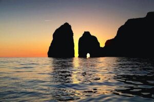 Day to Night Capri Boat Tour with Swim, Snorkel & Aperitif - Capri’s Sea-Side Highlights: Grotto Stops, Faraglioni Views, and Punta Carena