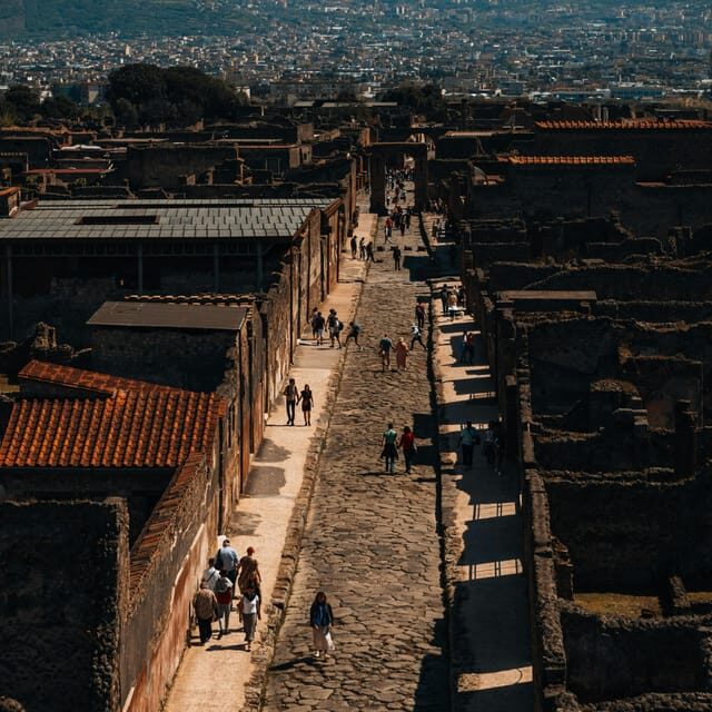Discover Pompeii: French Walking Tour of the Buried City - The Two-Hour Pompeii Route: How It Helps You Understand Daily Life