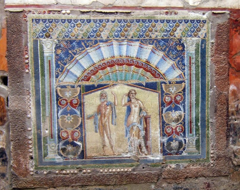 Ercolano: Herculaneum Skip-the-Line Ticket & Audio Guide - Herculaneum’s real magic: close-up preservation
