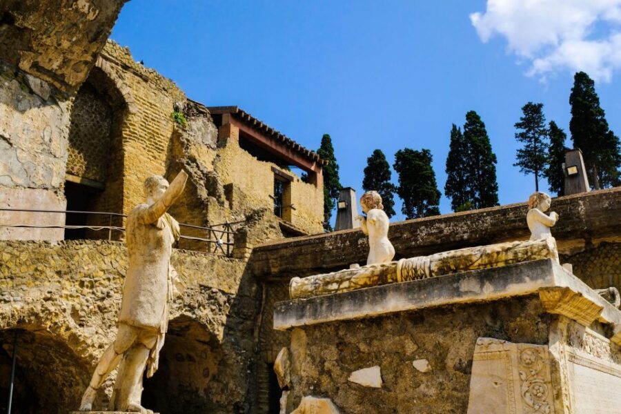 Ercolano: Herculaneum Skip-the-Line Ticket & Audio Guide - Getting there and where the visit begins