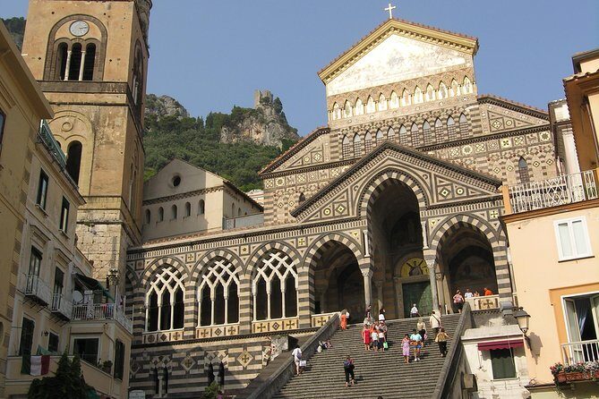 Explore Pompeii & Amalfi in One Day from Naples with Free Time - Pickup and the coach ride: comfortable, but plan for curvy roads