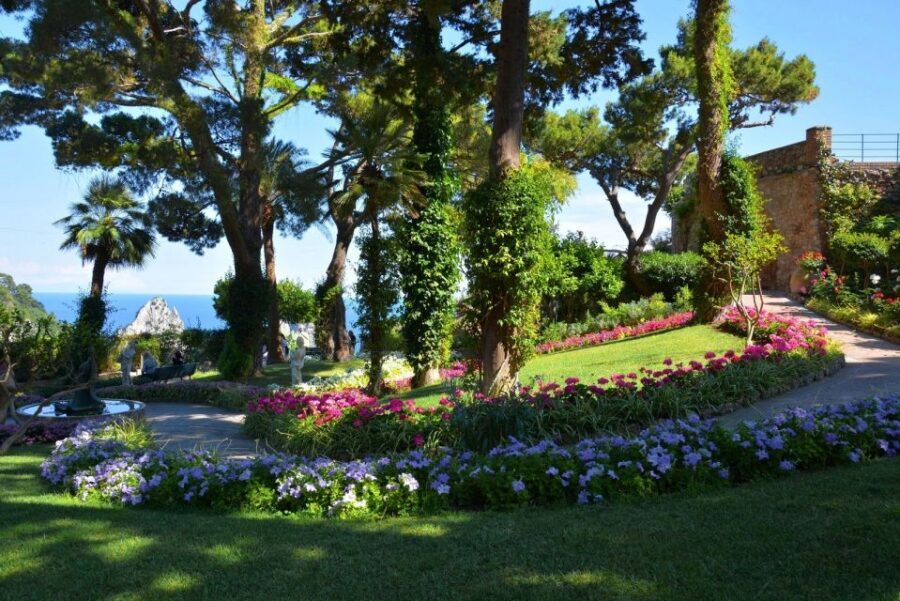 From Naples: Capri and Blue Grotto Day Tour - Why this Capri day trip is a smart way to save effort