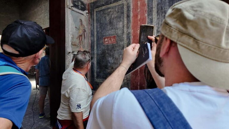 From Naples: Guided tour of Pompeii skip-the-line and round-trip train - Napoli Centrale to Pompeii: The 40-Minute Train Reality Check