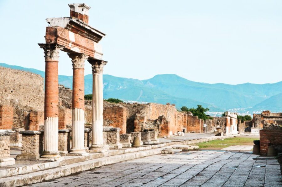 From Naples or Sorrento: Pompei Half-Day Tour - Getting to Pompeii from Naples or Sorrento without wasting your morning