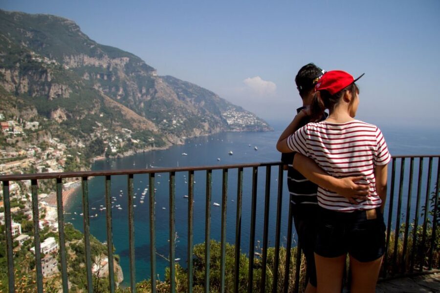 From Naples: Pompeii & Amalfi Coast Full-Day Trip - Guide quality: the real variable (and why you still get help)