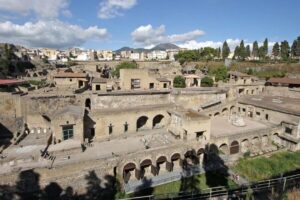 From Naples: Pompeii and Herculaneum Tour with Lunch - Pompeii in the Morning: What 2 Hours Can Actually Show You