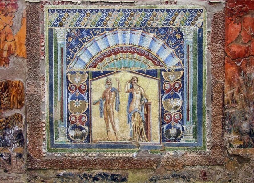From Naples: Pompeii and Herculaneum VIP Tour with Lunch - Entering Pompeii with skip-the-line: how you use those 2 hours