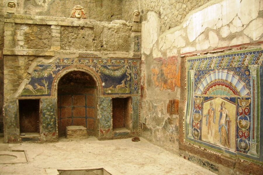 From Naples: Pompeii and Wine Tasting Tour with Lunch - Pompeii in Real Life: Heat, Crowds, and How to Make 2 Hours Work