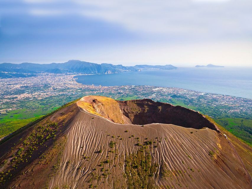 From Naples: Pompeii, Herculaneum, & Vesuvius Full-Day Tour - Herculaneum Excavations: Why This Smaller Site Can Feel More Personal