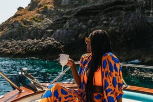 From Naples: Positano and Amalfi Boat Tour with Drinks - From Naples to the Boat: the minivan ride that sets expectations