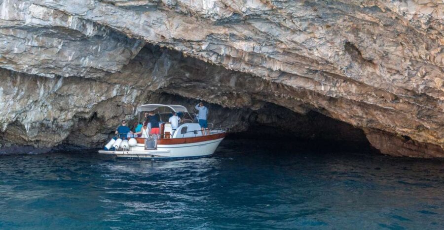 From Sorrento: Capri Island Day Trip with Boat Cruise - Cruising from Regina Giovanna Baths to the Faraglioni