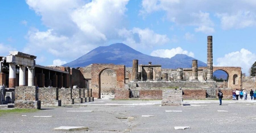 From Sorrento: Day Tour to Pompeii Ruins and Mount Vesuvius - From Sorrento: pickup, bus comfort, and real timing