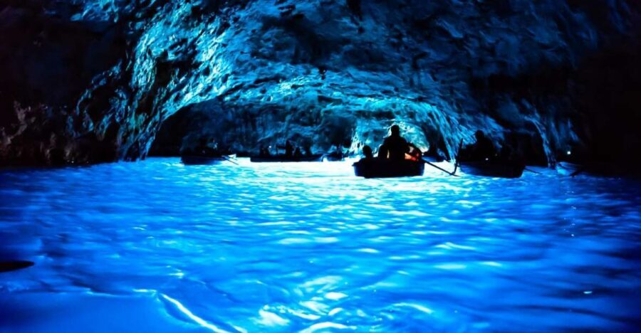 From Sorrento: Day Trip to Capri & Anacapri with Blue Grotto - Setting Off From Sorrento: Molo ’52 and Why Timing Matters