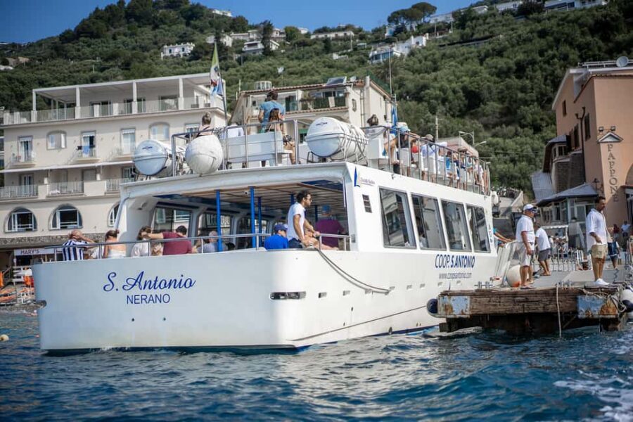 From Sorrento/Nerano: Capri Island Cruise with Guide Onboard - Key takeaways before you go