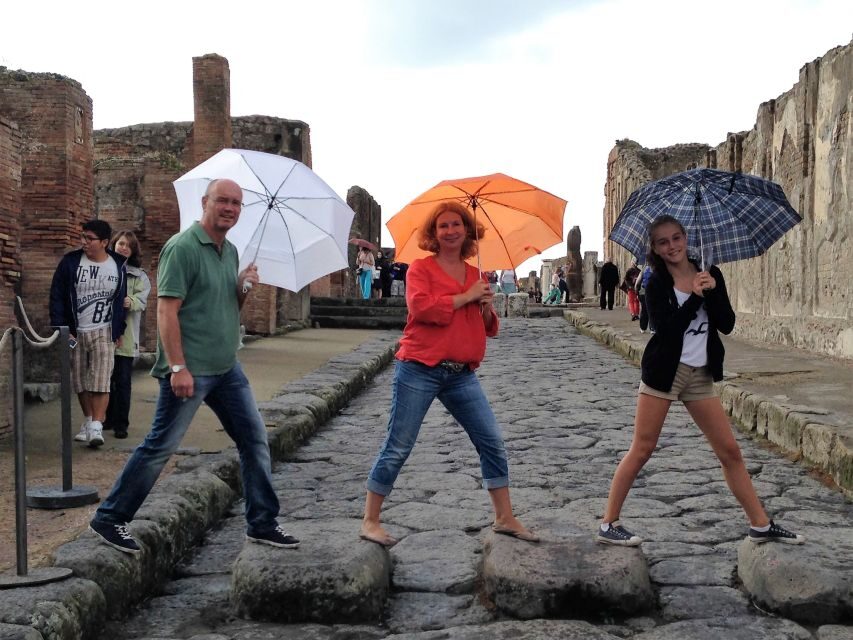 From Sorrento: Pompeii Ruins All-inclusive Guided Tour - The Forum, Temple of Jupiter, and Roman Baths: Big-Scope Stops