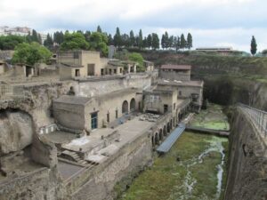 Herculaneum: 3D Walking Tour with Skip-the-Line Ticket - Finding the Meeting Point Near the Snack Area and Ticket Office