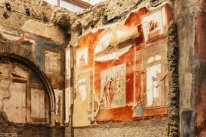 Herculaneum: Skip-the-Line Guided Tour with Archaeologist - Meeting point and what to bring for an outdoor site