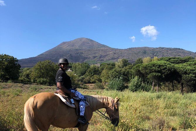 Horseback Riding on Vesuvius - Pompeii meeting point and how the timing usually feels