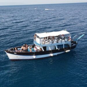 Ischia: Island Boat Tour with Neapolitan Lunch & Snorkeling - Why the Green Grotto is worth planning your whole day around