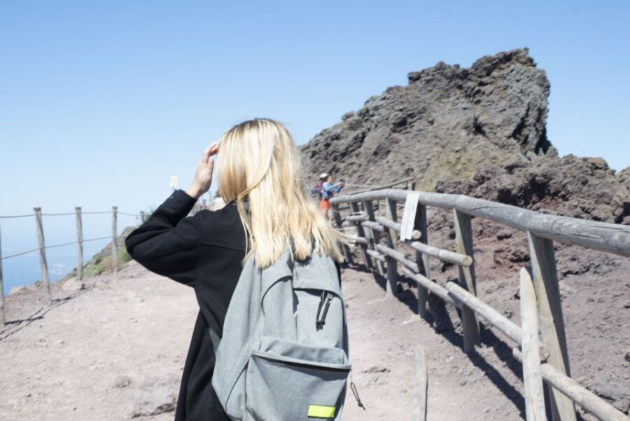 Mount Vesuvius: Skip-the-Line Ticket and Smart Digital Guide - Getting to the crater area: Naples bus upgrade vs the €3 shuttle