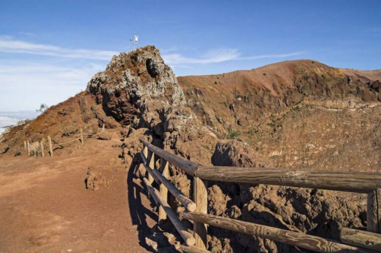 Mount Vesuvius: Skip-the-Line Ticket and Smart Digital Guide - Smart digital guide: offline audio that needs your phone ready