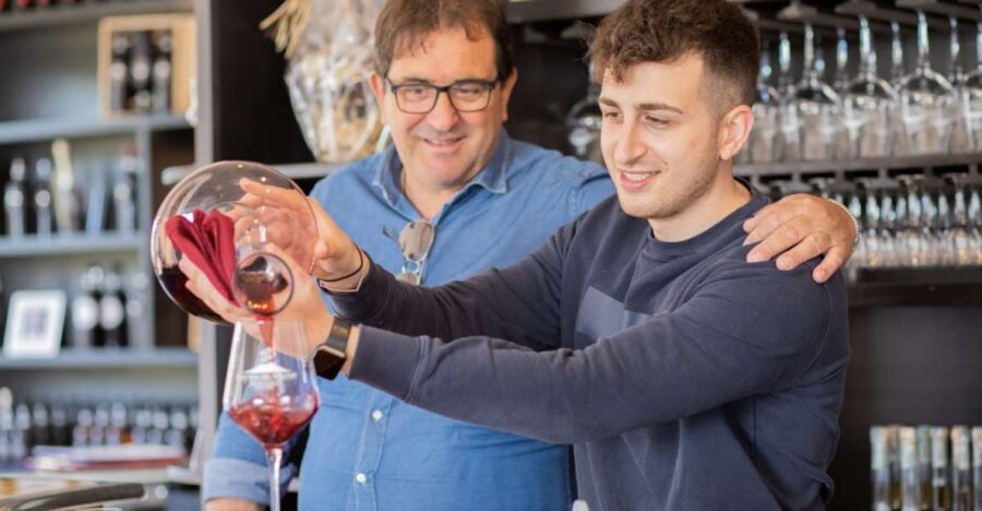 Mount Vesuvius: Vineyard Tour with Wine Tasting and Lunch - Mount Vesuvius Vineyard Tour: Key Things You’ll Notice