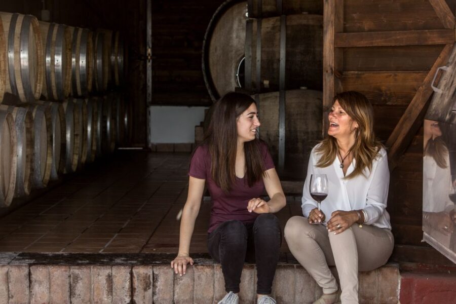 Mount Vesuvius: Vineyard Tour with Wine Tasting and Lunch - Lunch Paired With Local Ingredients: Where It Gets Good